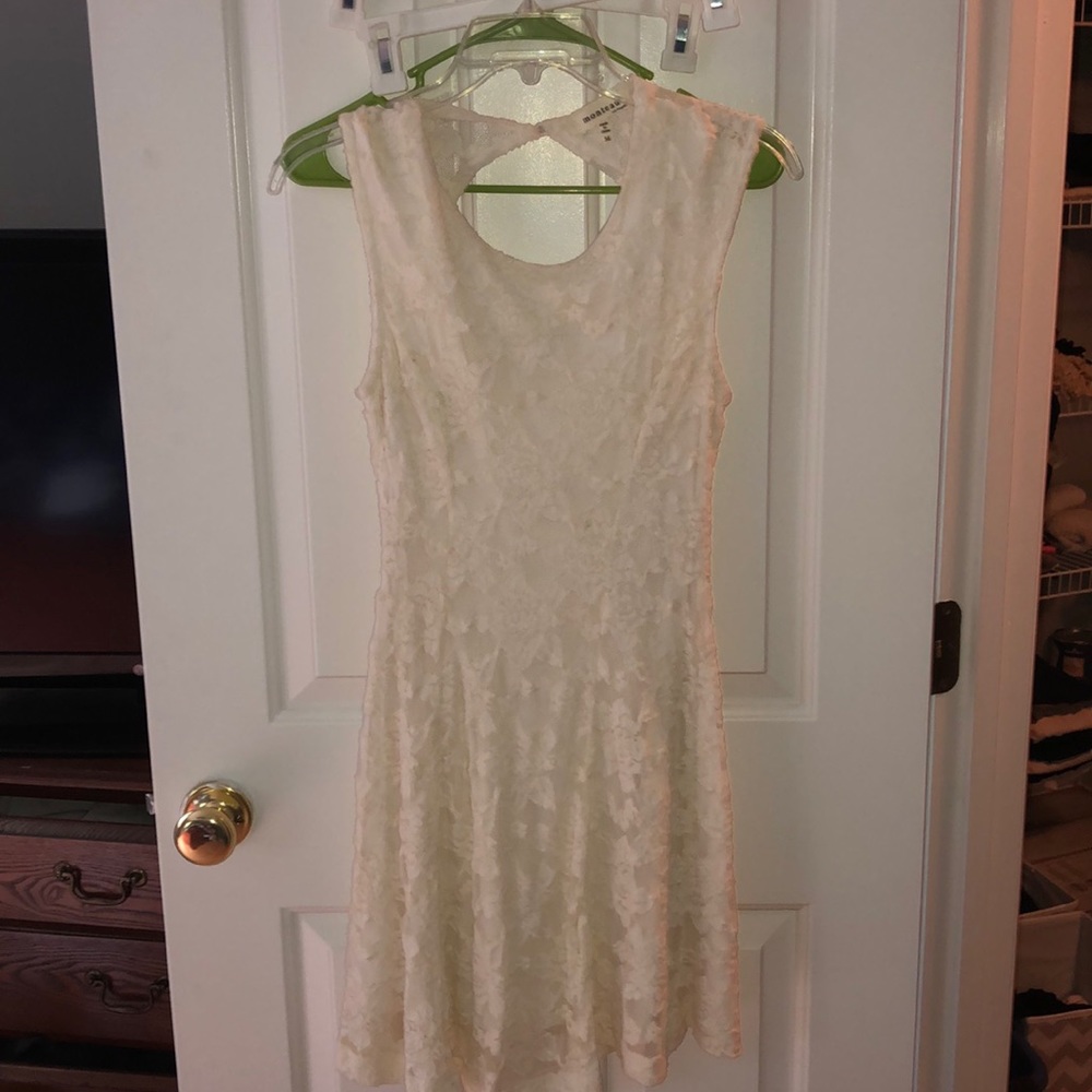 White dress with key hole back